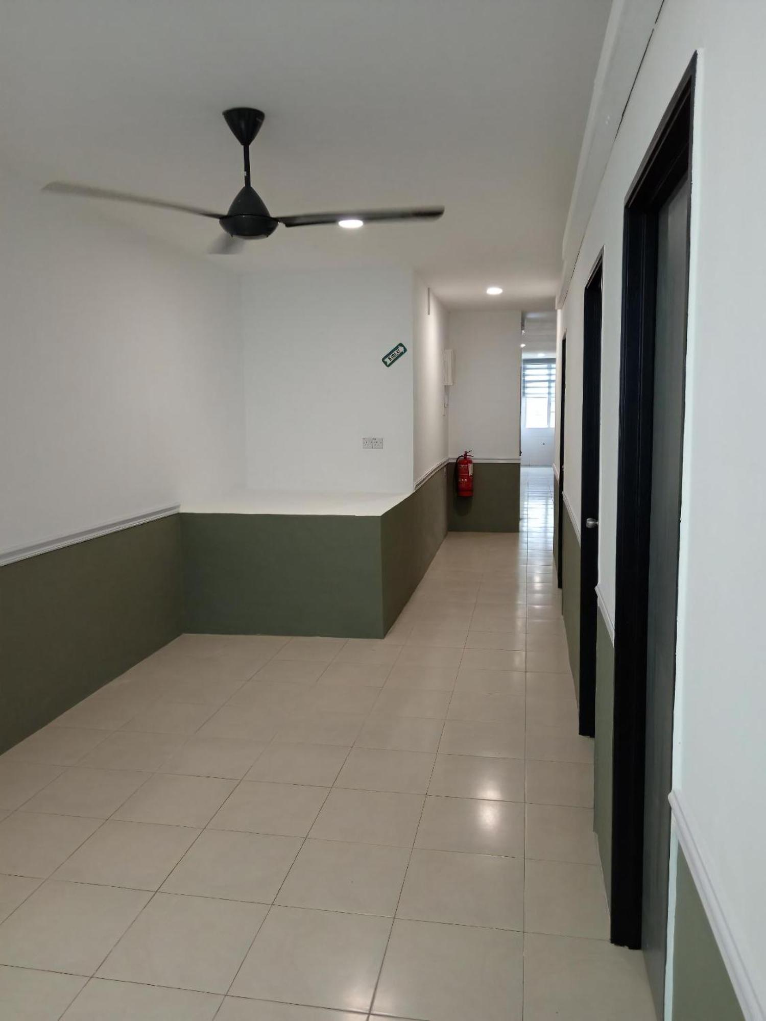 Hotel Seri Intan Тампин Екстериор снимка
