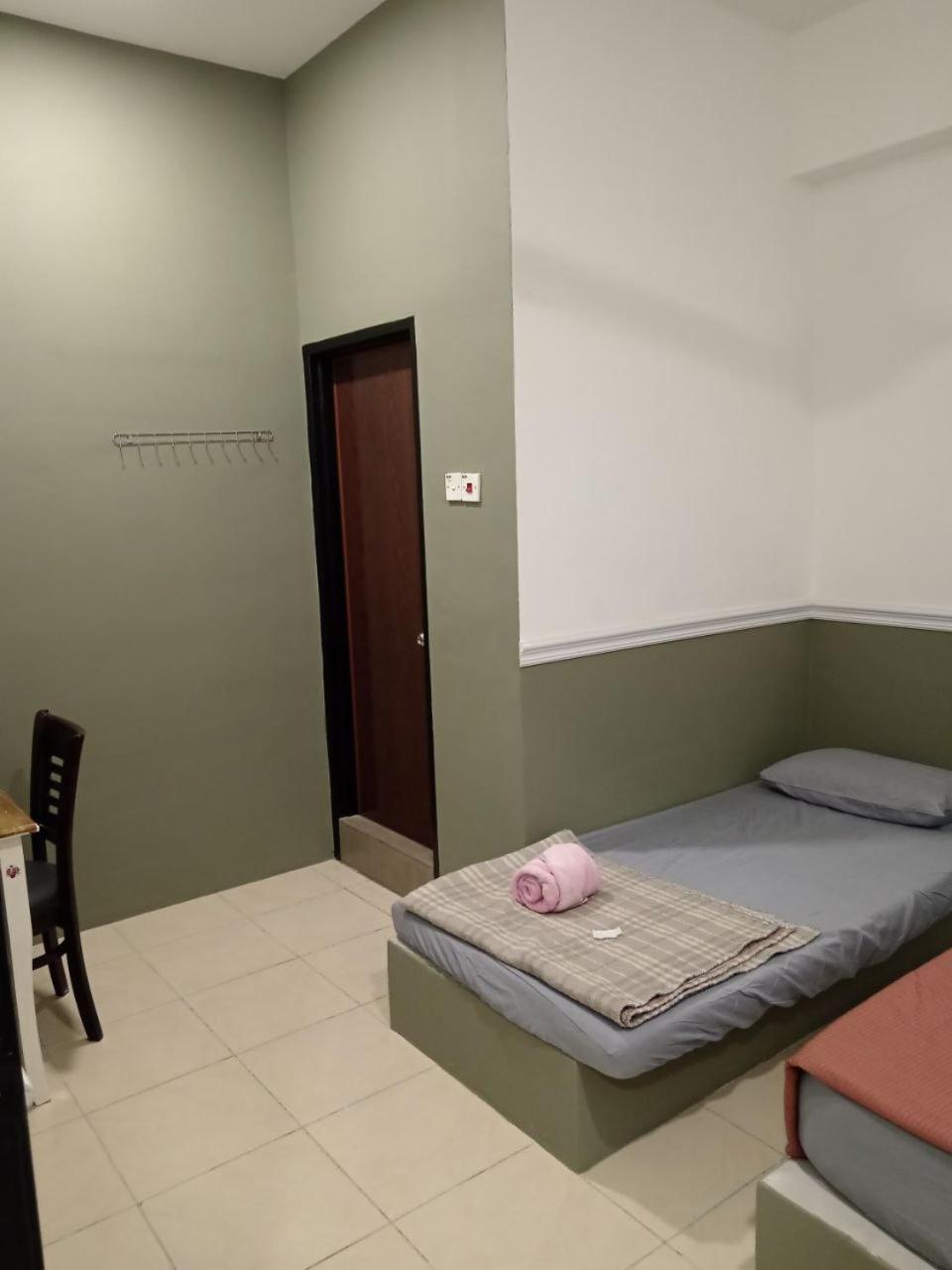 Hotel Seri Intan Тампин Екстериор снимка
